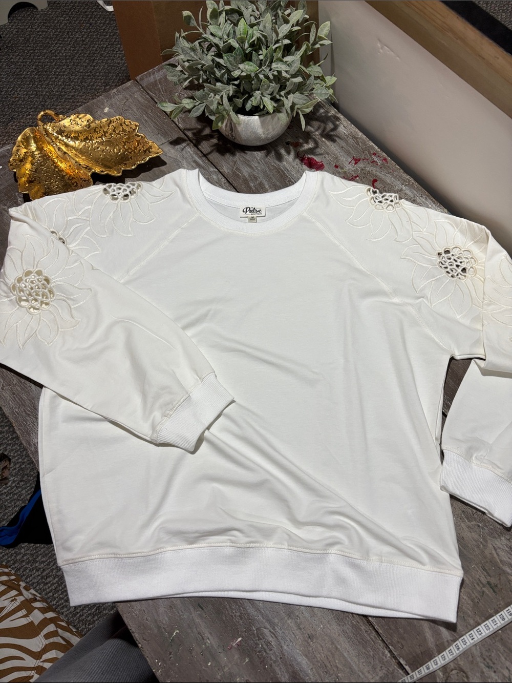 The Pulse BoutiqueStyle: Fabulous Reputation Floral Pullover Top (Ivory)